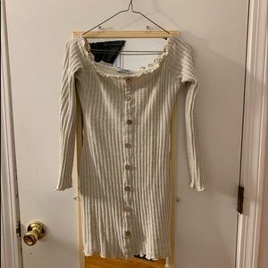 S Fashion-nova Beige Off-the-shoulder dress 👗